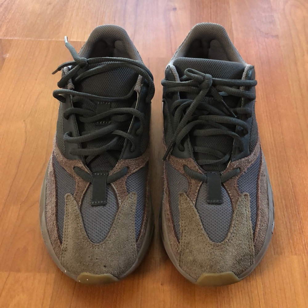 Yeezy Boost 700